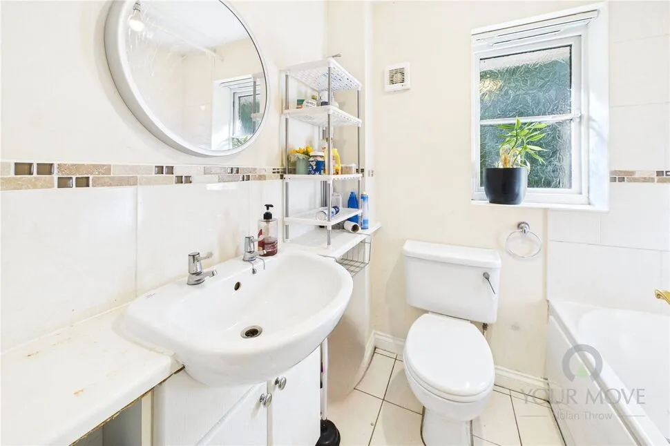 Abbots Close, Kettering, NN15, photo 13