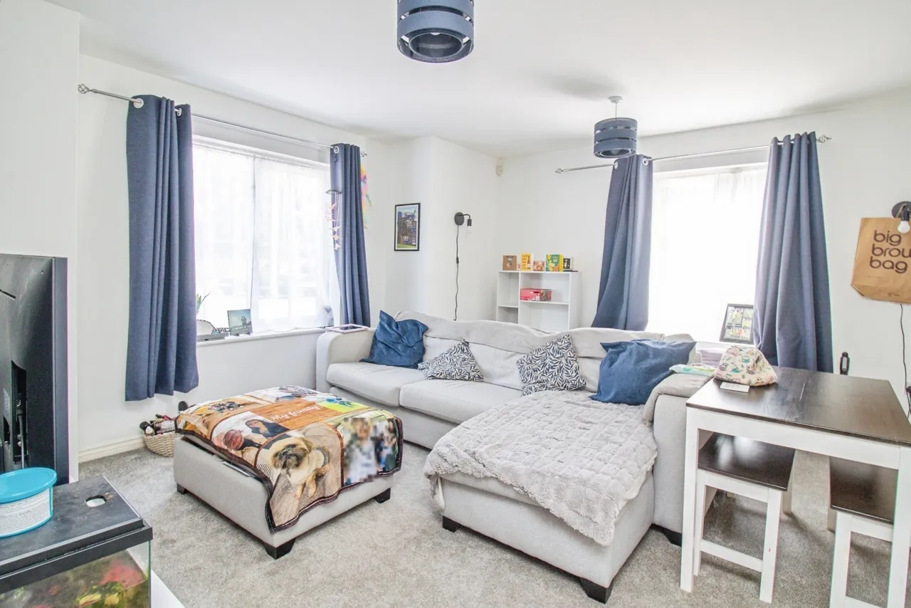 Cable Crescent, Woburn Sands, Milton Keynes, Buckinghamshire, MK17, photo 2