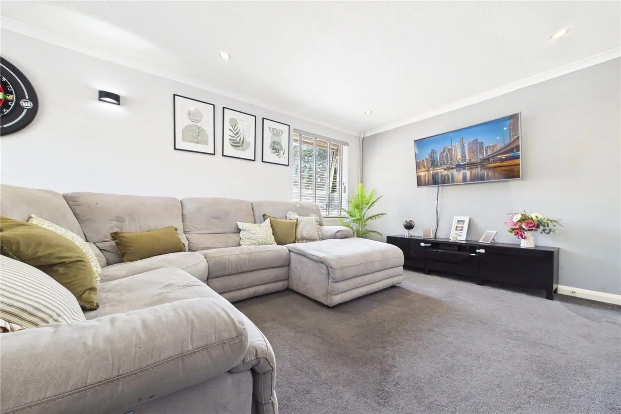 Starlings Drive, Tilehurst, RG31, photo 4