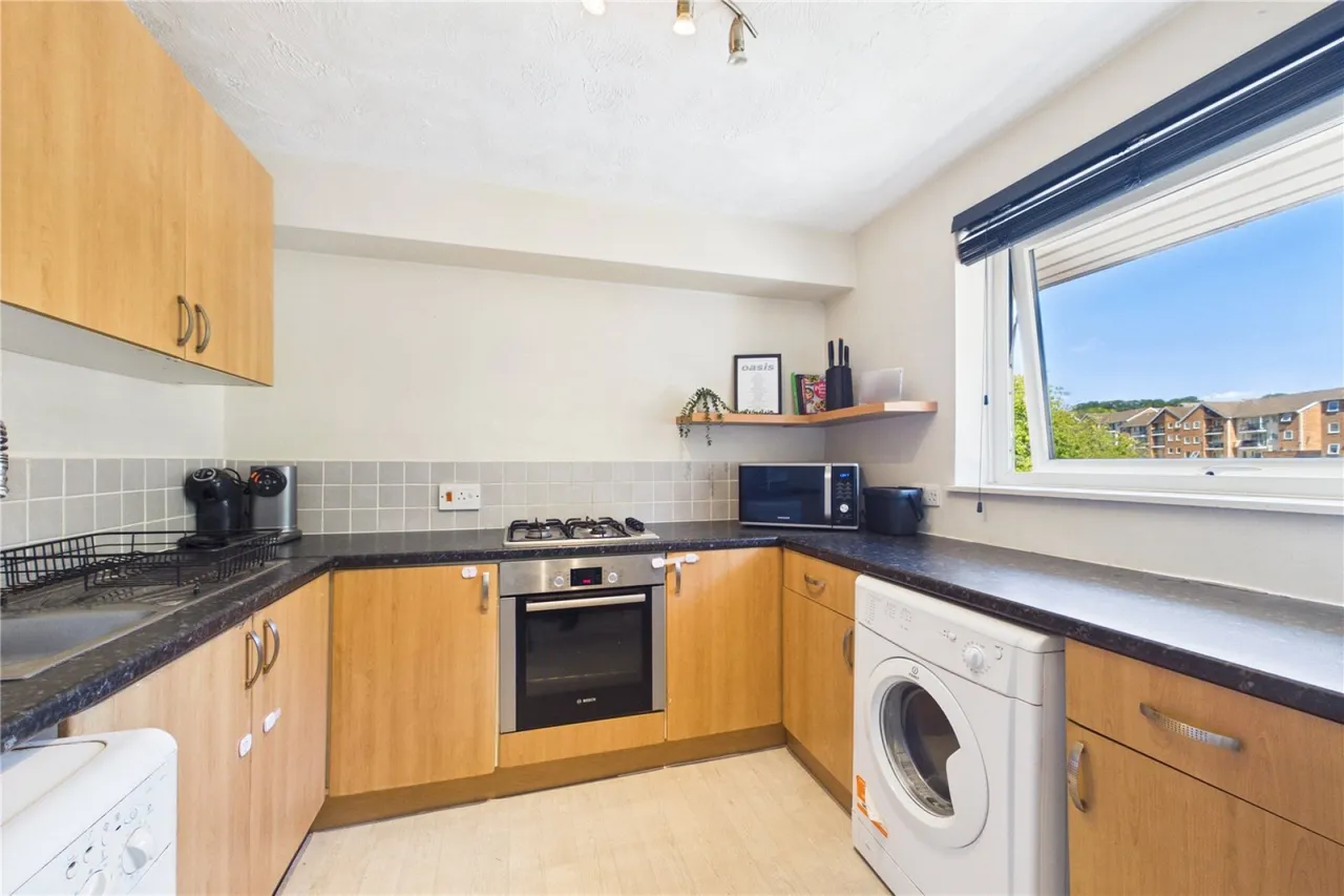 Starlings Drive, Tilehurst, RG31, photo 3