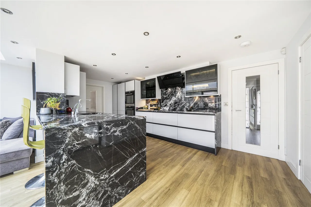 Tenbury Road, Clows Top, photo 6