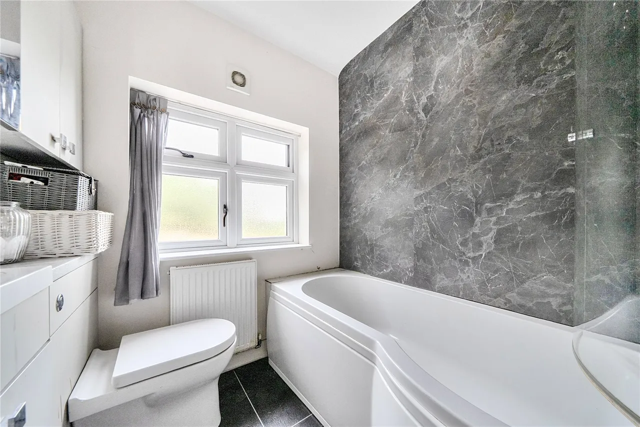 Tenbury Road, Clows Top, photo 19