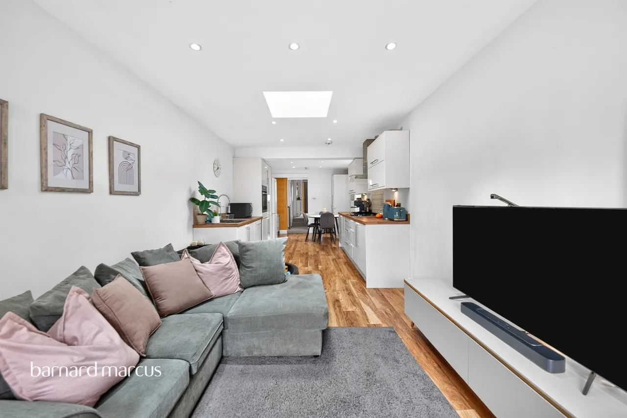 Stanhope Road, London, N12, photo 15