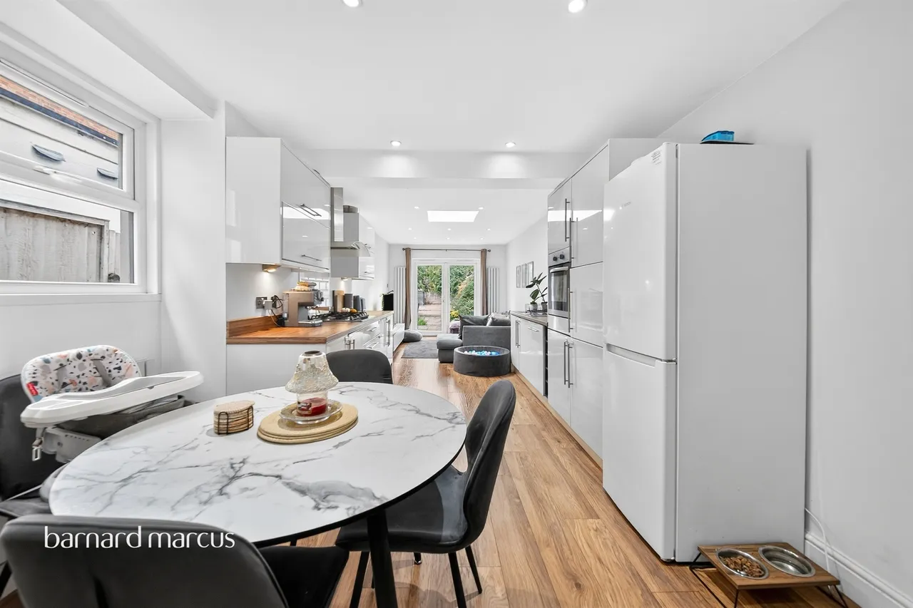 Stanhope Road, London, N12, photo 16