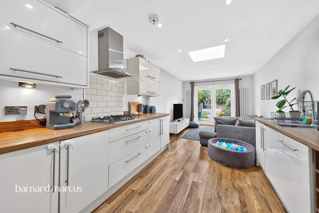 Stanhope Road, London, N12, photo 13