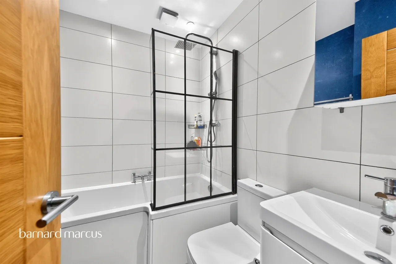 Stanhope Road, London, N12, photo 14