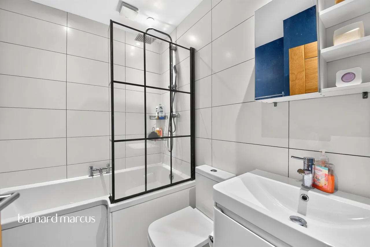 Stanhope Road, London, N12, photo 12