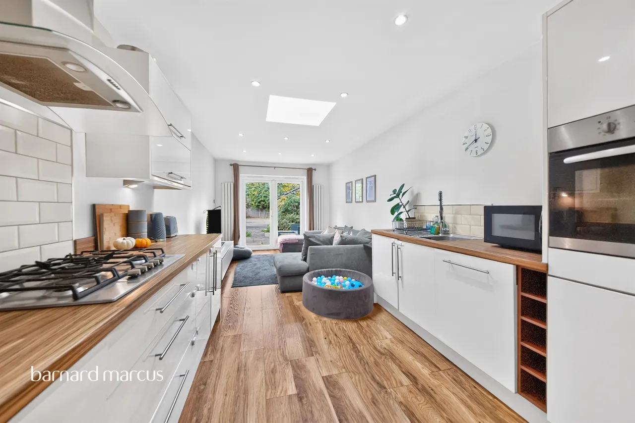 Stanhope Road, London, N12, photo 2