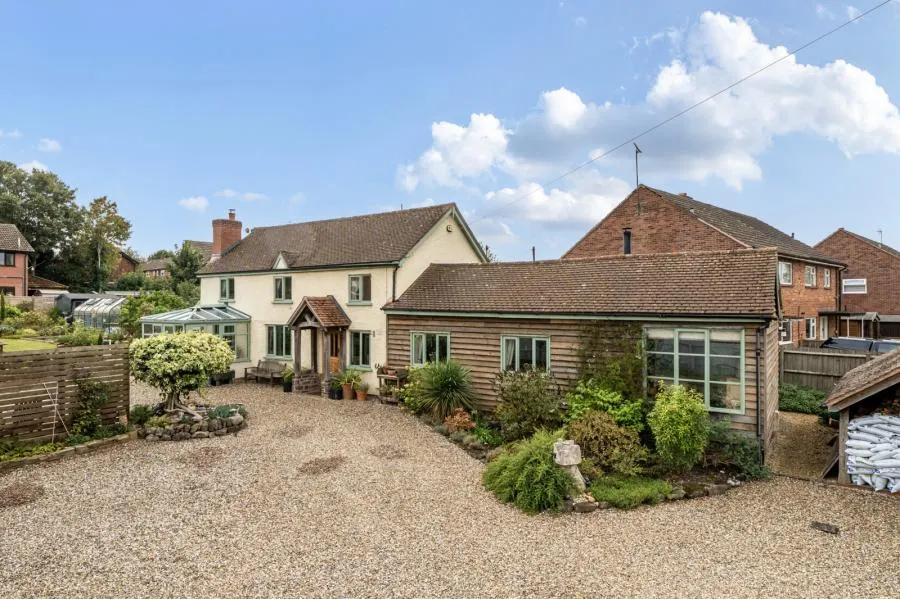 4 bed house for sale, The Bines, Clehonger, HR2