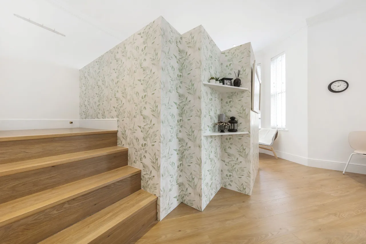 22 Knaresborough House, 5-7 Knaresborough Place, London, photo 6