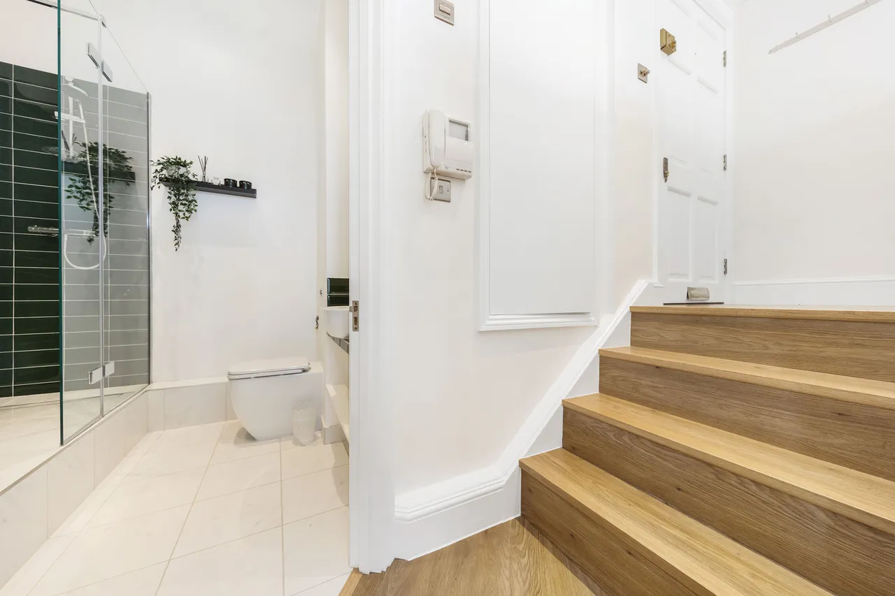 22 Knaresborough House, 5-7 Knaresborough Place, London, photo 4