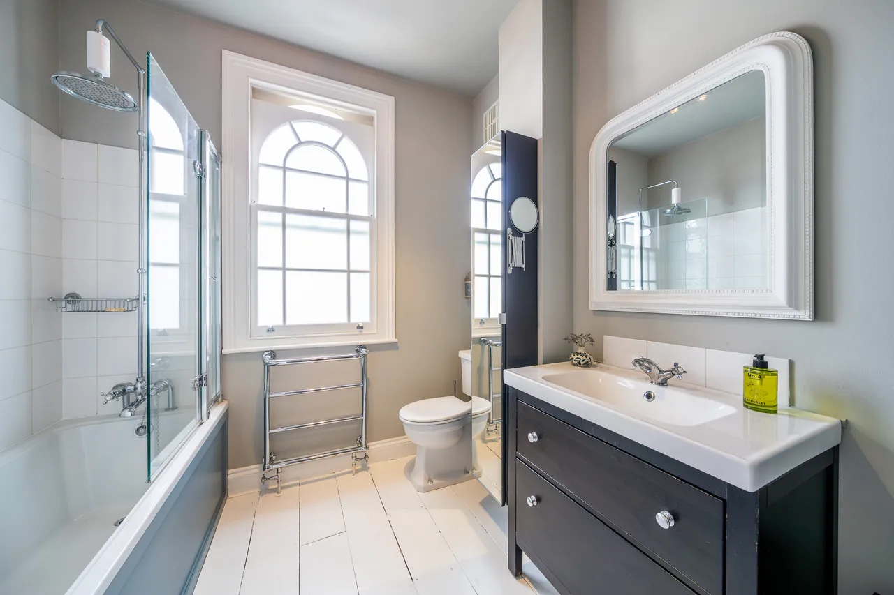 Clapham Manor Street, London, SW4, photo 8
