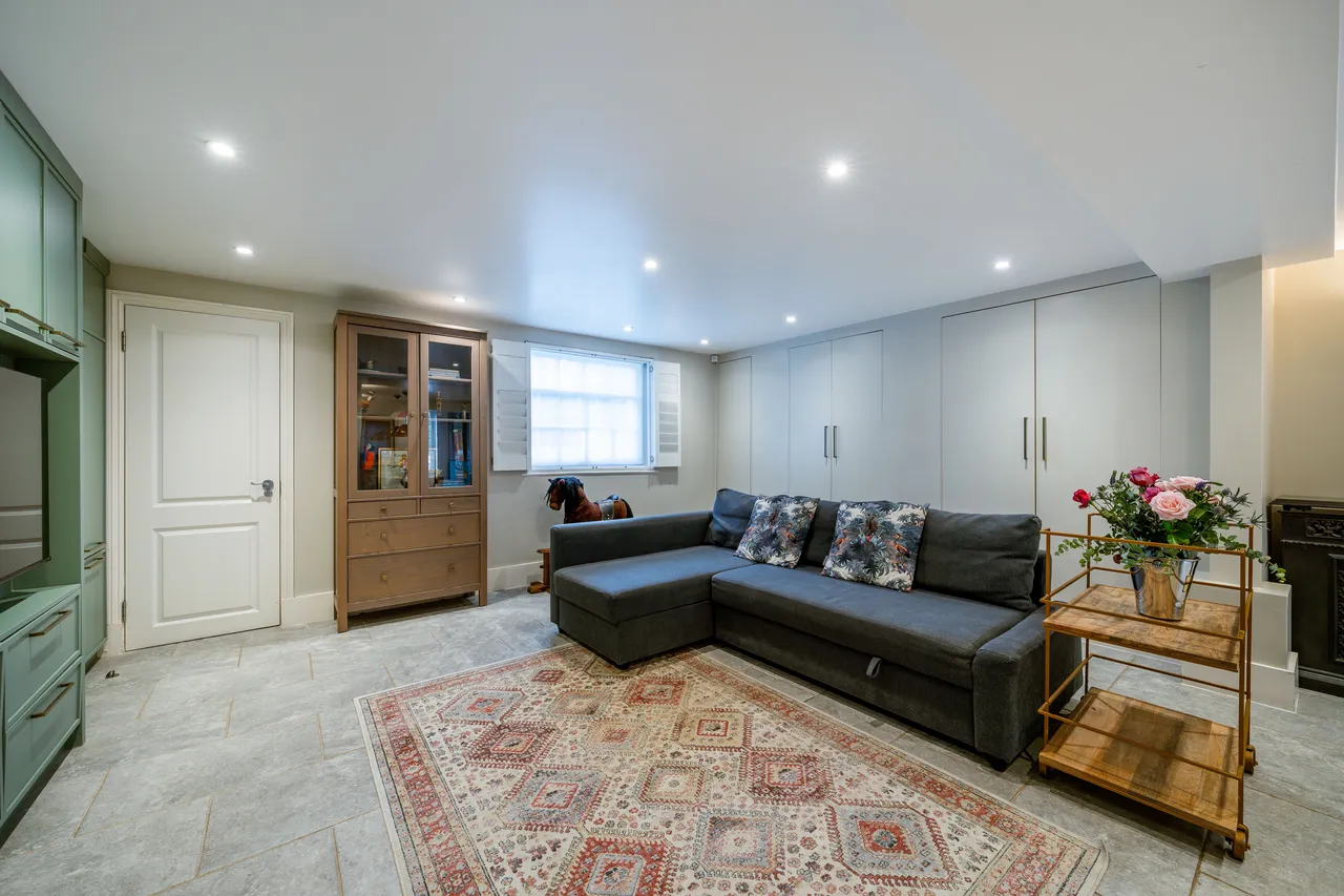 Clapham Manor Street, London, SW4, photo 18