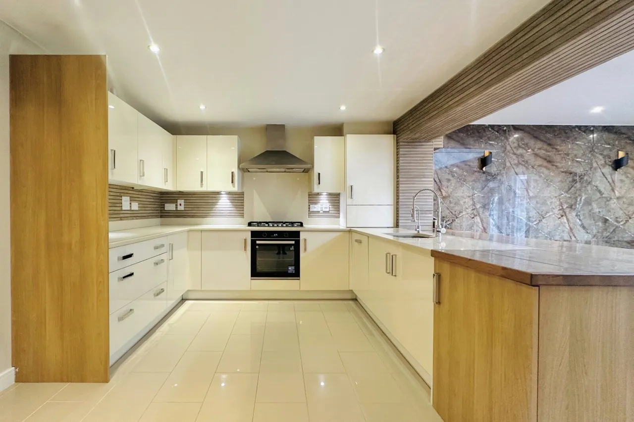 Thapa Close, Church Crookham, Fleet, Hampshire, GU52 8AS, photo 7