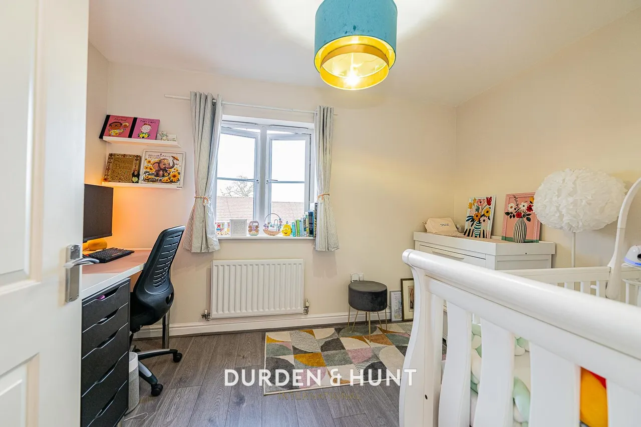 Abbess Terrace, Loughton, IG10, photo 11