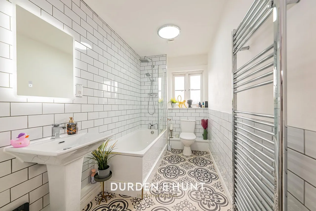 Abbess Terrace, Loughton, IG10, photo 9