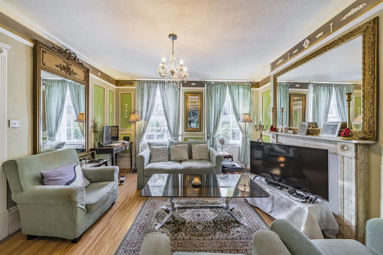 5 bed house for sale — 169 Kennington Road, London