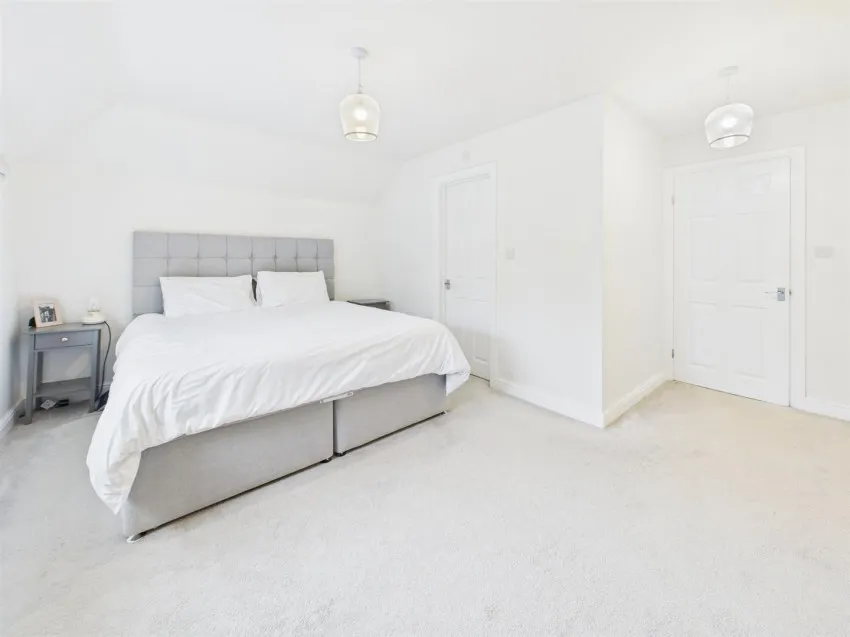 Homecroft Drive, Uckington, photo 24