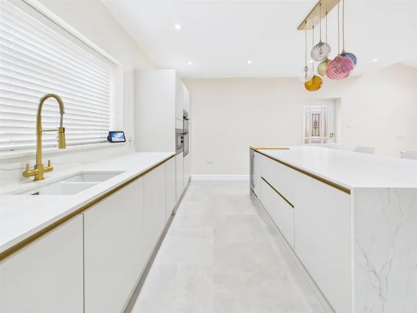Homecroft Drive, Uckington, photo 14
