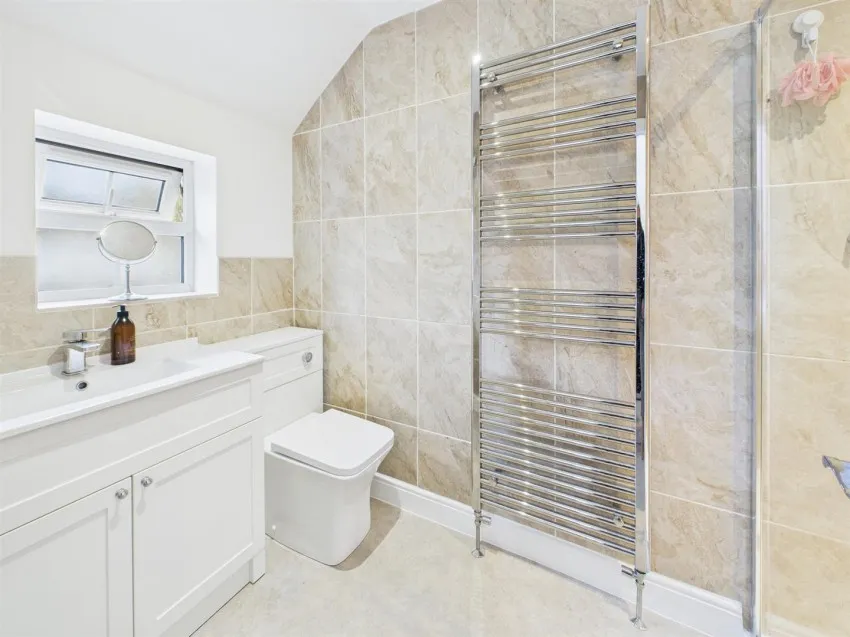 Homecroft Drive, Uckington, photo 26