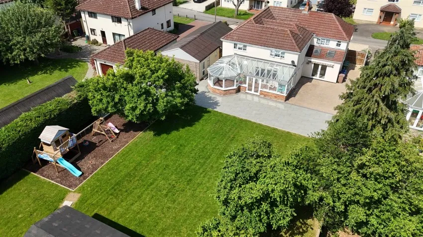 Homecroft Drive, Uckington, photo 36