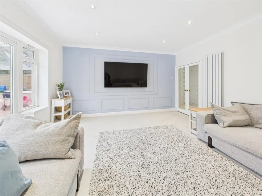 Homecroft Drive, Uckington, photo 20