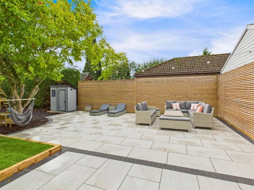 Homecroft Drive, Uckington, photo 34