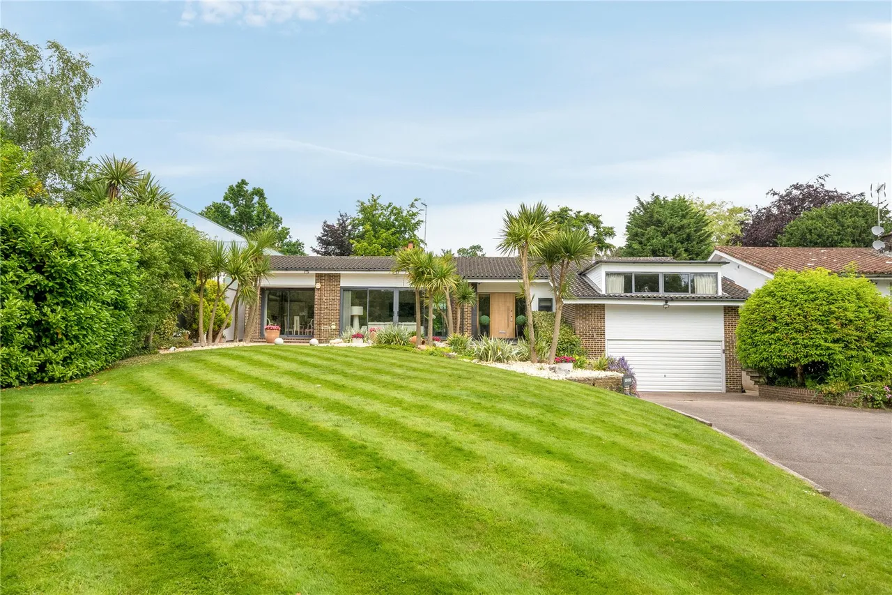 Barnet Road, Arkley, Hertfordshire, EN5 3LJ, photo 5