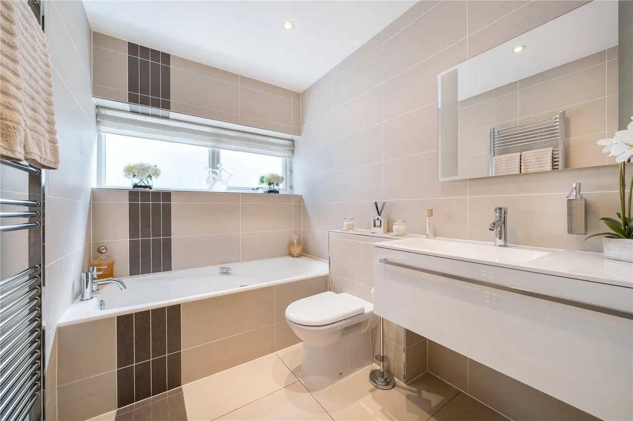 Barnet Road, Arkley, Hertfordshire, EN5 3LJ, photo 22
