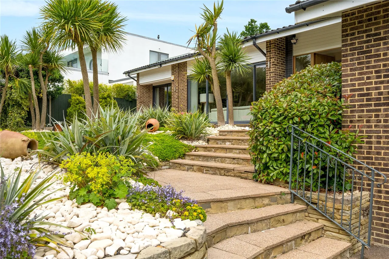 Barnet Road, Arkley, Hertfordshire, EN5 3LJ, photo 9