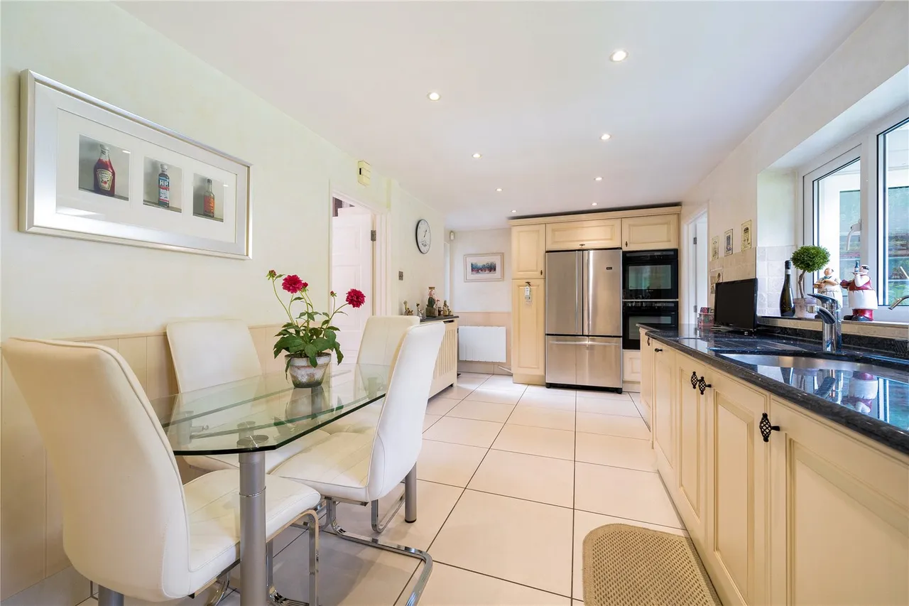 Barnet Road, Arkley, Hertfordshire, EN5 3LJ, photo 4