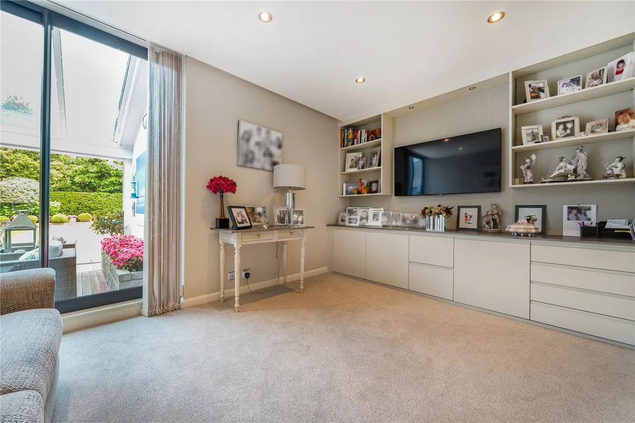 Barnet Road, Arkley, Hertfordshire, EN5 3LJ, photo 15
