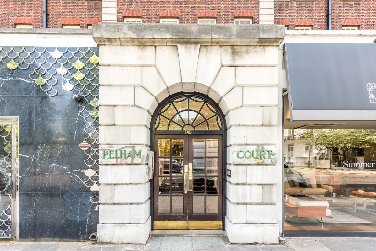 26 Pelham Court, 145 Fulham Road, London, photo 5