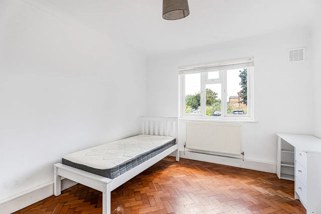 Algar Close, Isleworth, TW7, photo 20