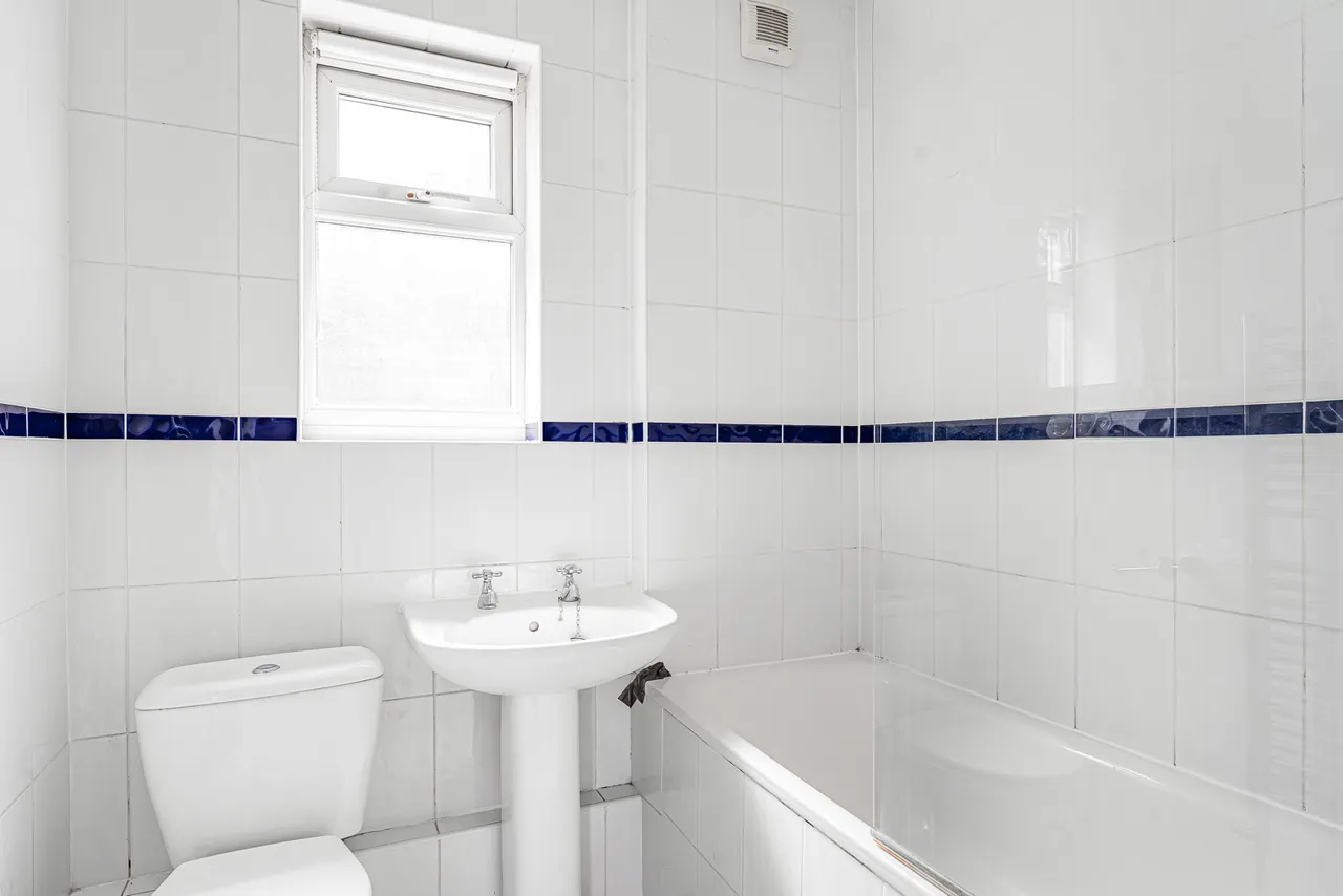 Algar Close, Isleworth, TW7, photo 24