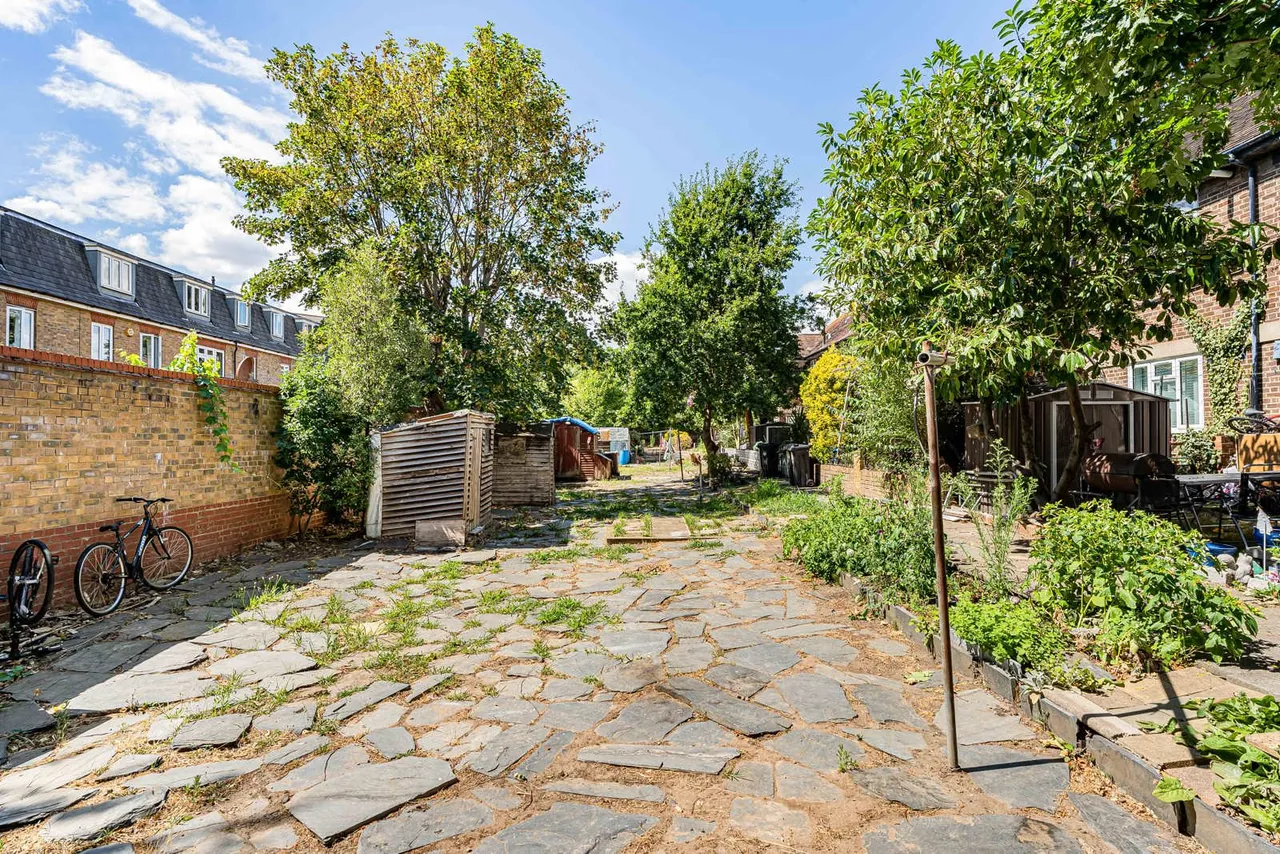 Algar Close, Isleworth, TW7, photo 27