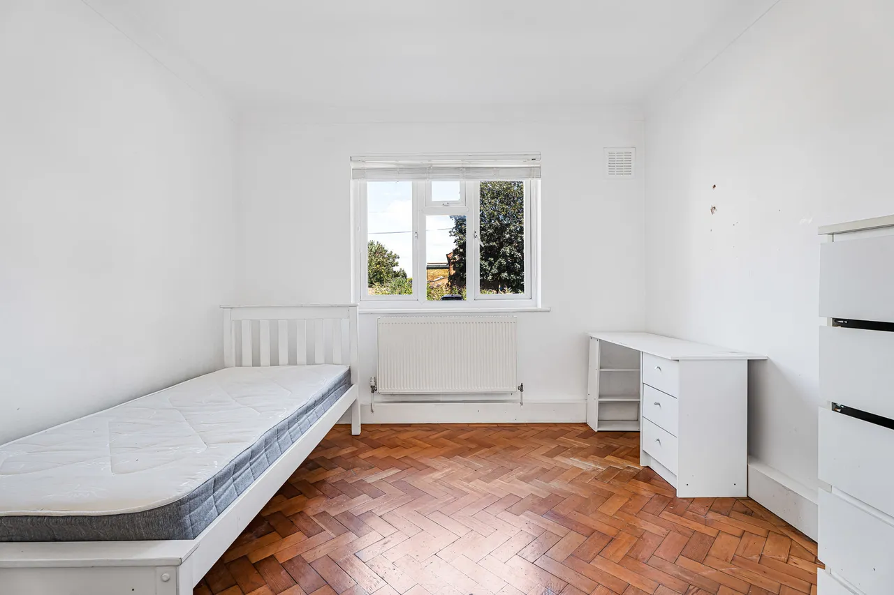 Algar Close, Isleworth, TW7, photo 18