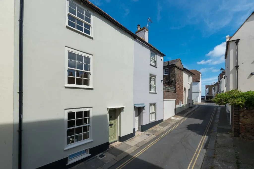 2 bed house for sale, Griffin Street, Deal, CT14