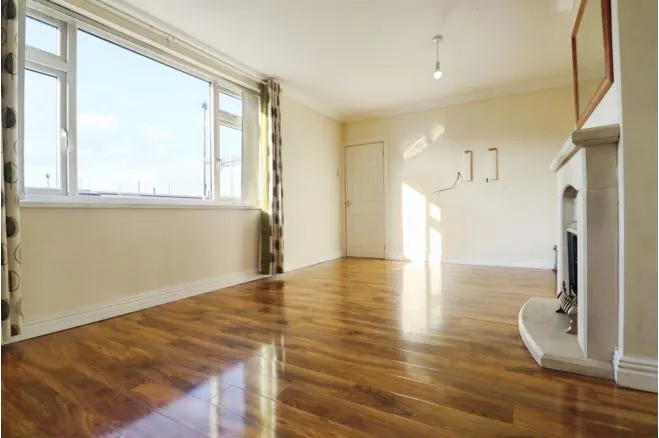 Coldbrook Road East, Barry, CF63, photo 6