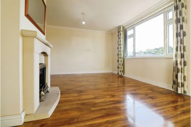 Coldbrook Road East, Barry, CF63, photo 9