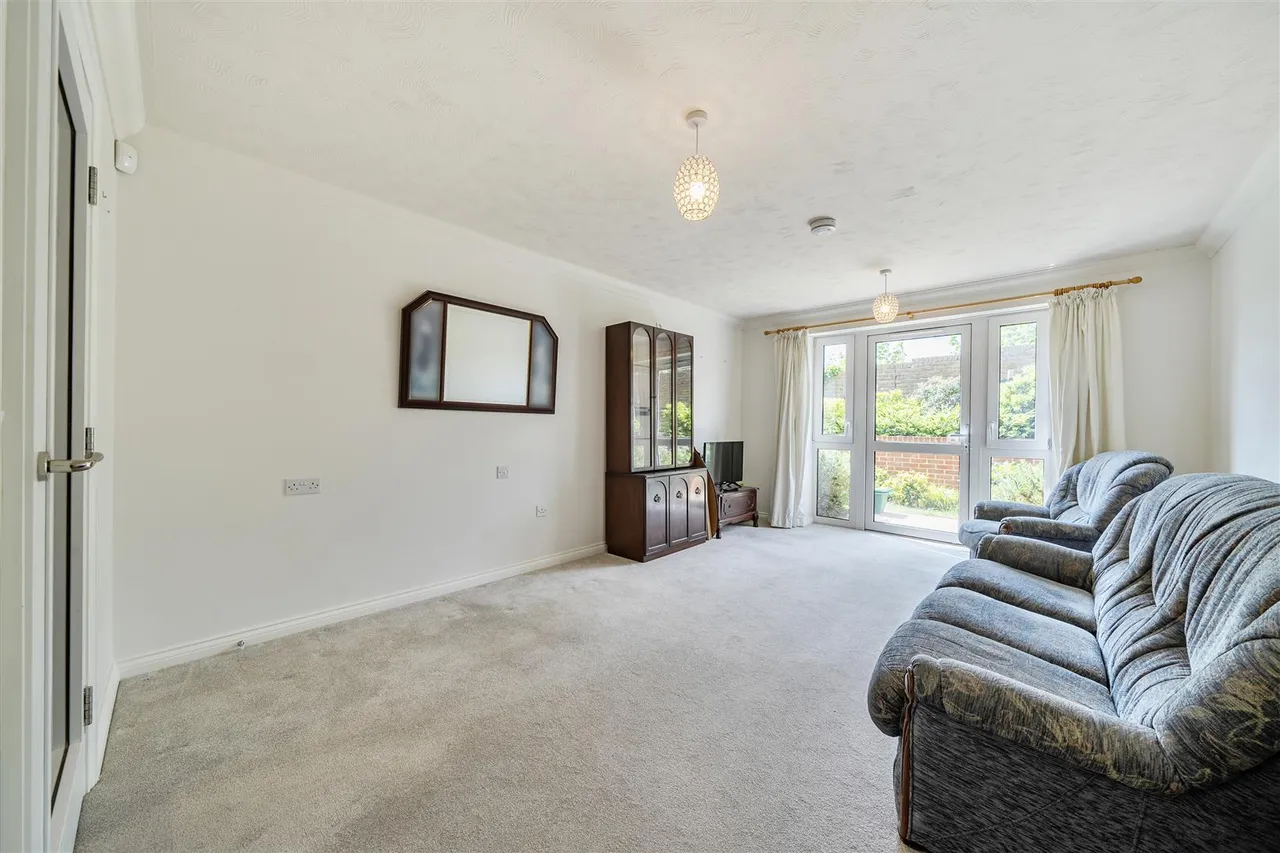 Birchwood Park Avenue, Swanley, BR8, photo 3