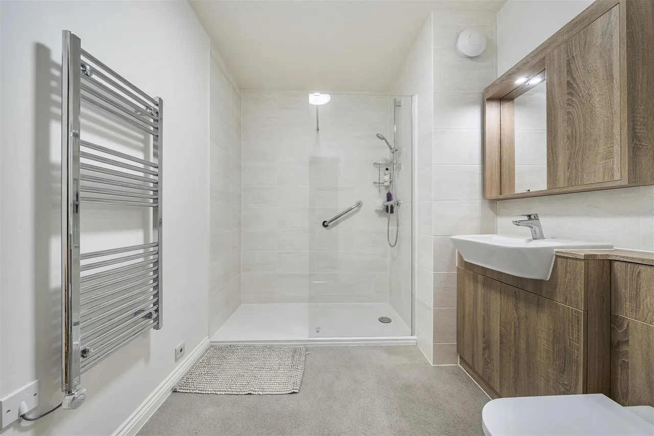Birchwood Park Avenue, Swanley, BR8, photo 9