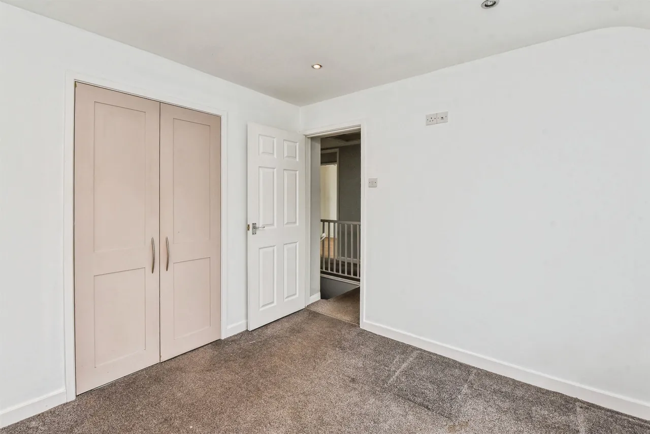 Bright Close, Chippenham, SN15, photo 11