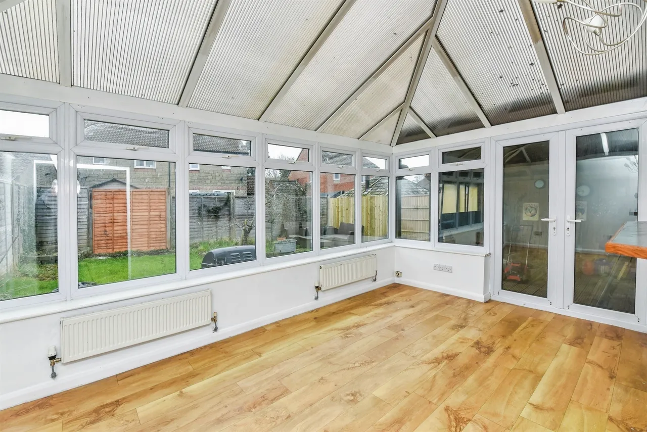 Bright Close, Chippenham, SN15, photo 6