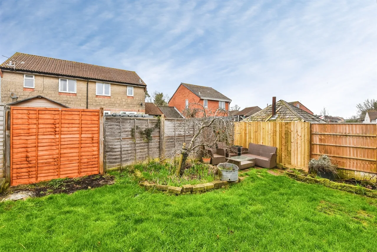 Bright Close, Chippenham, SN15, photo 18