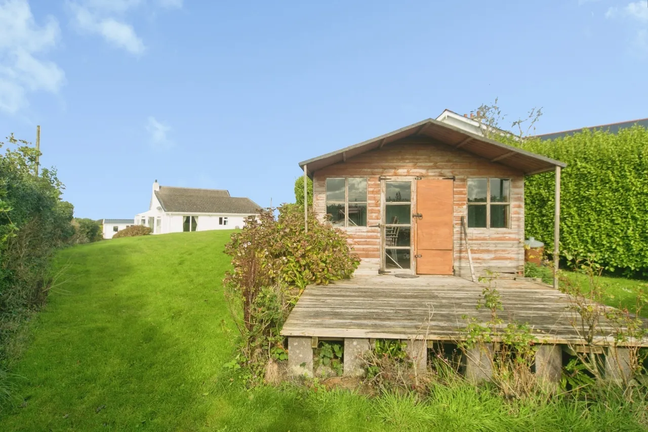 Carmel, Llannerch-y-Medd, LL71, photo 4