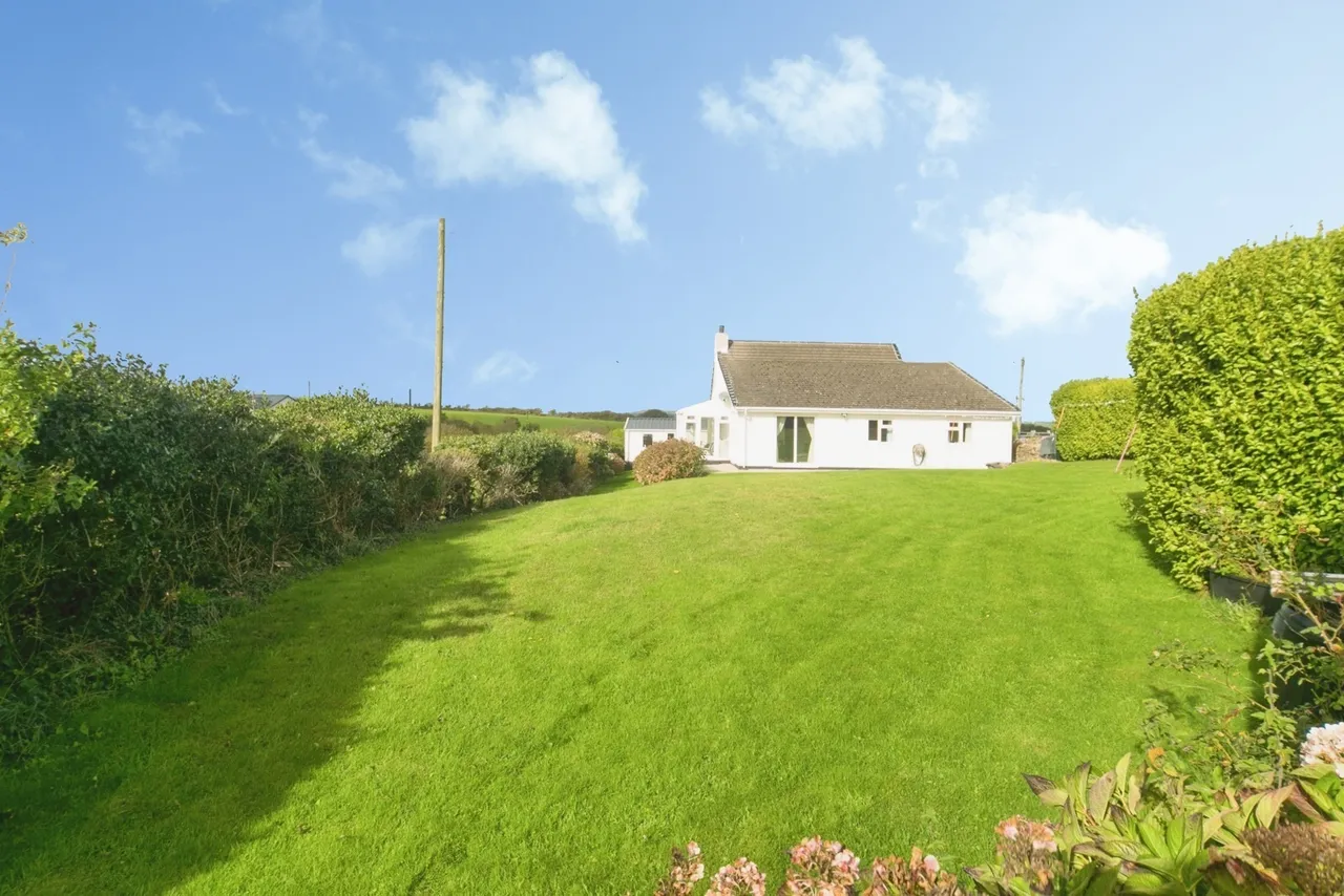 Carmel, Llannerch-y-Medd, LL71, photo 27