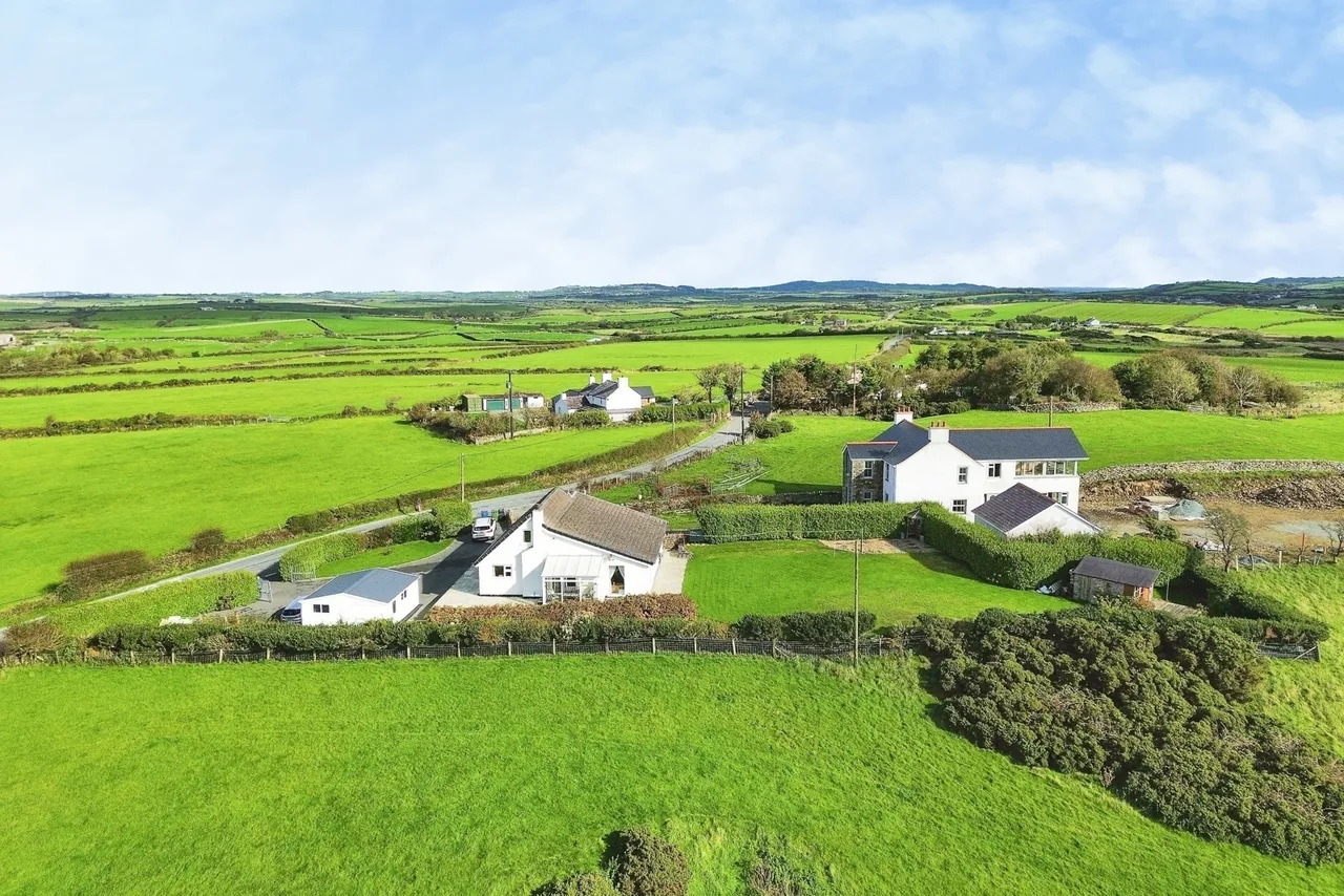 Carmel, Llannerch-y-Medd, LL71, photo 26