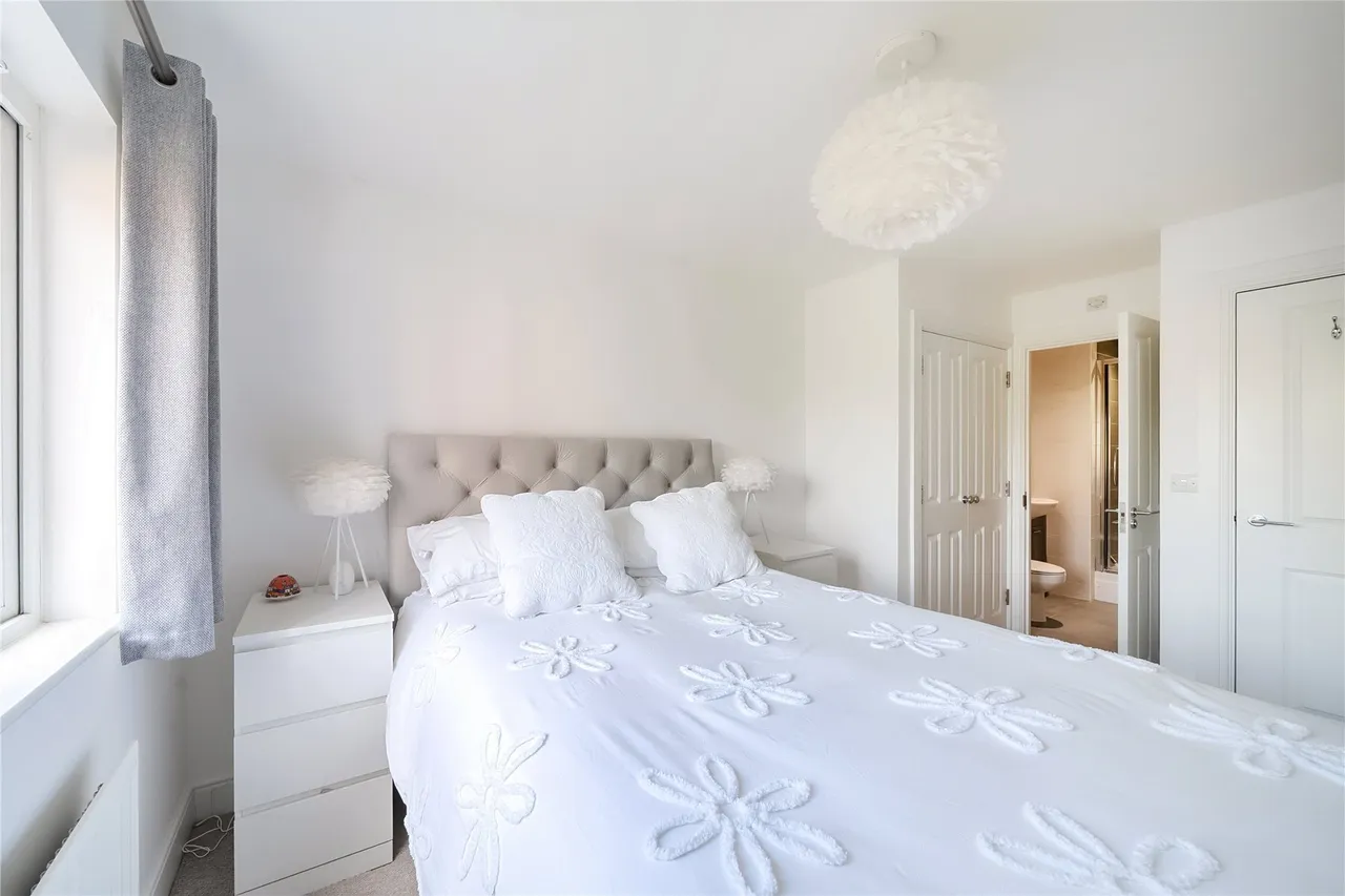 Springview, 1 Knotley Way, West Wickham, BR4, photo 6