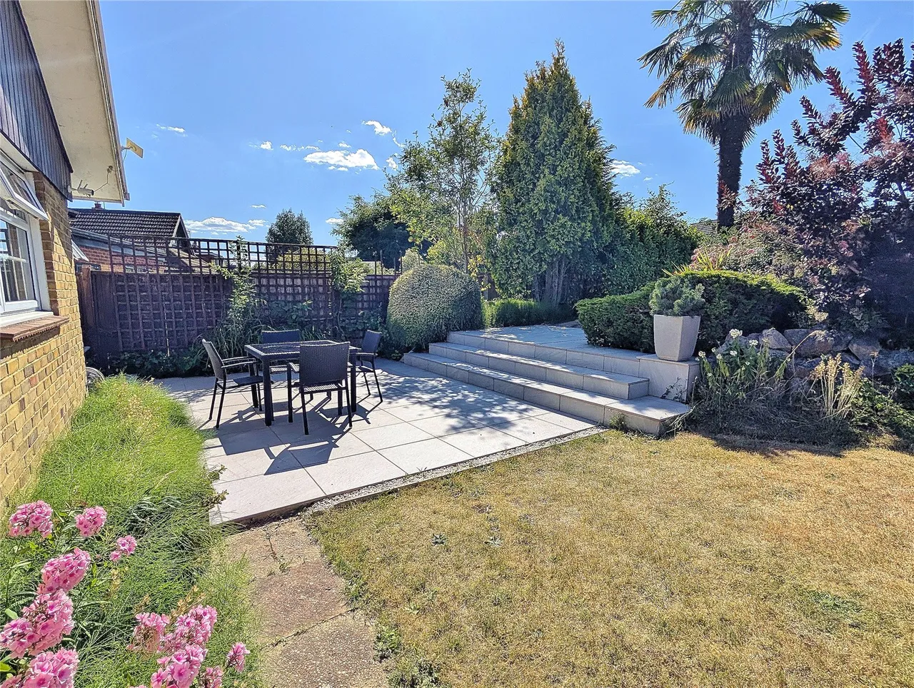 Commonfields, West End, GU24, photo 14